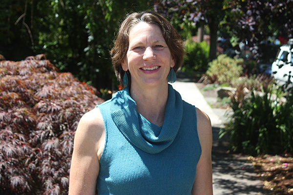 Housecall Providers volunteer in Portland, Oregon