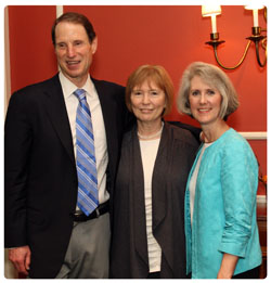 Sen. Wyden, Dr. Benneth Husted and Terri Hobbs