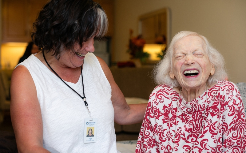 Housecall Providers social worker with hospice patient